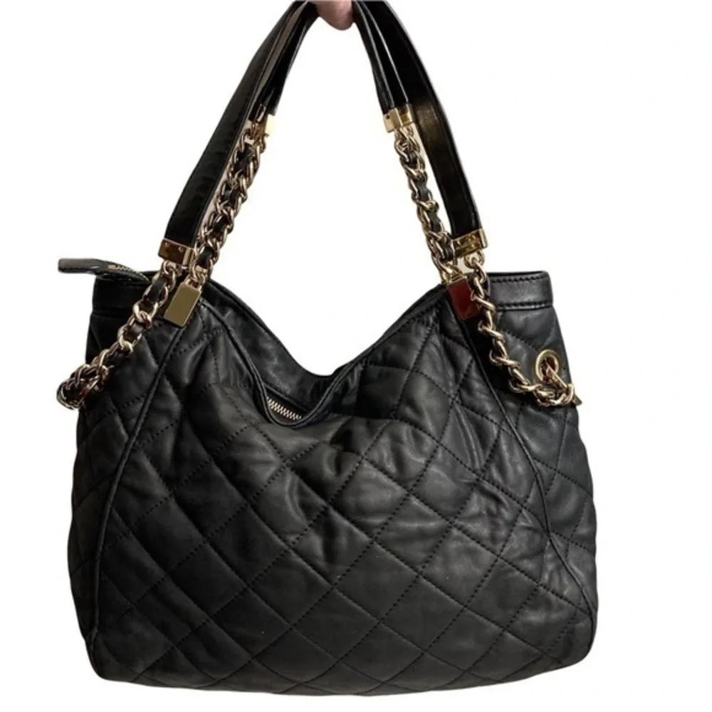 Michael kors black leather quilted bag